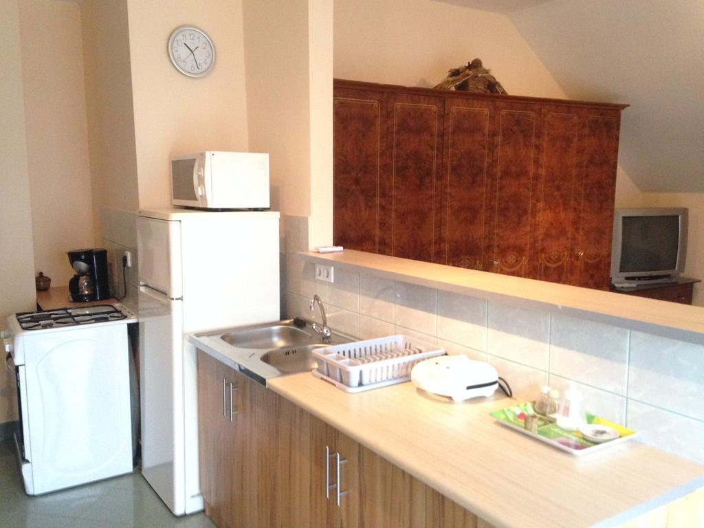 Szeman Kis Apartmanok 哈卡尼 外观 照片