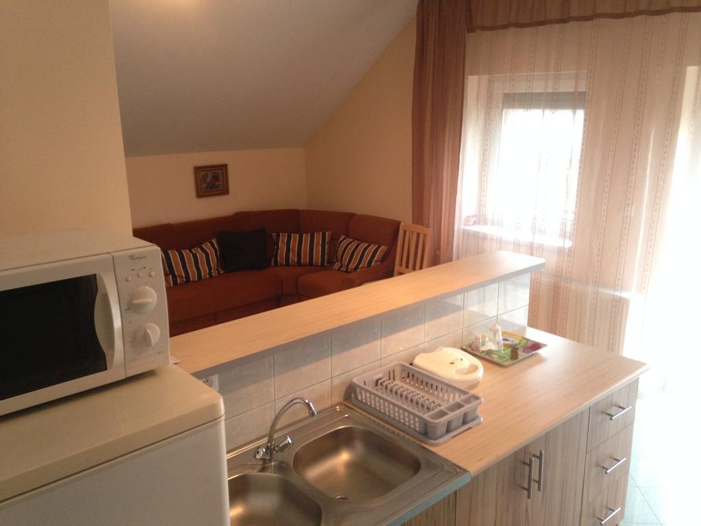 Szeman Kis Apartmanok 哈卡尼 外观 照片